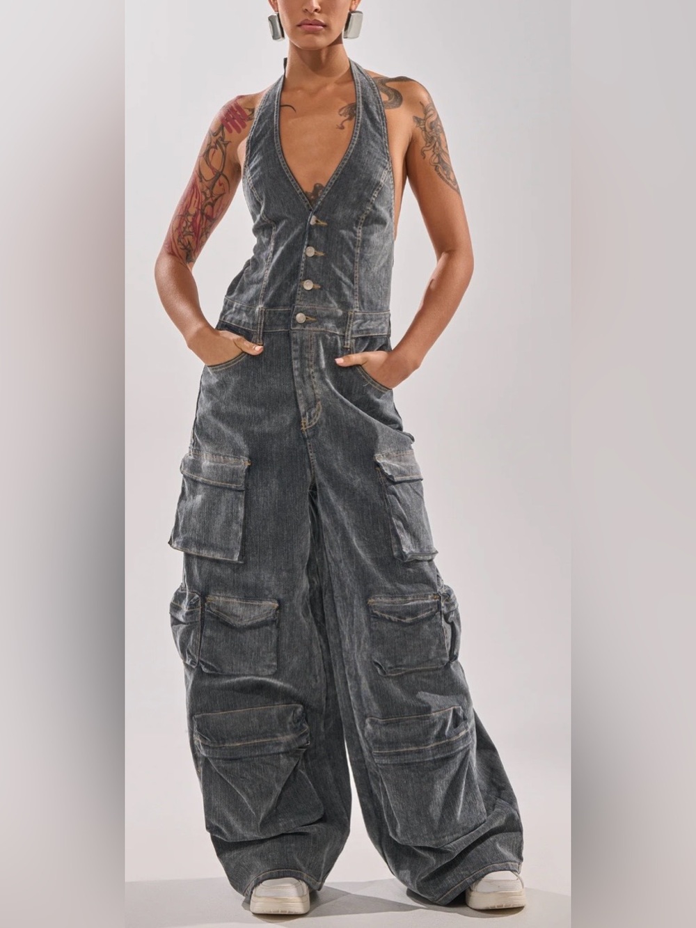 NWT AKIRA Gray Washed Denim halter Cargo Jumpsuit size XL - Picture 3 of 7
